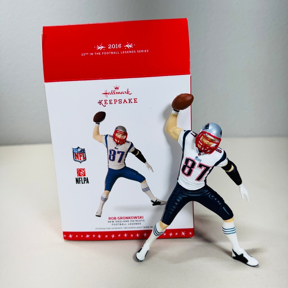 2016 Hallmark Football Legends Rob Gronkowski Ornament New England Patriots EUC